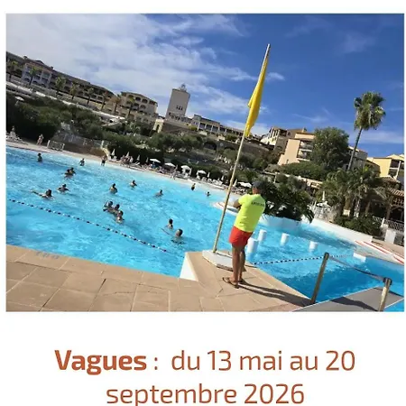 Bord De Et Piscine *
